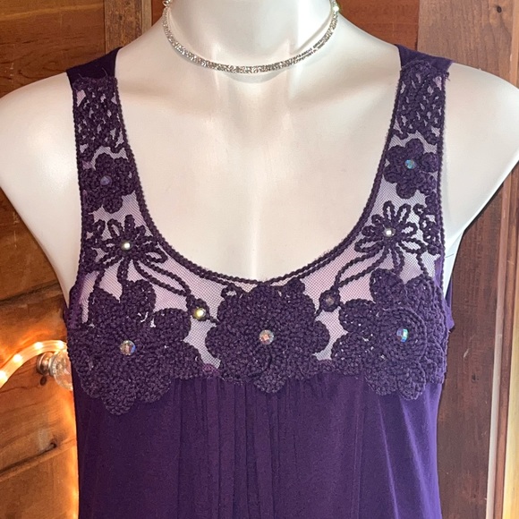 Gorgeous purple lacy bling tank top bling detail - Picture 4 of 7
